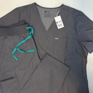 FIGS Heather Gray Scrub Set with Teal Drawstring Accent XXL Top & XXL/P Pants